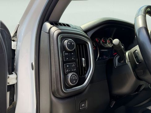 Used 2019 Chevrolet Silverado 1500 RST w/ True North Edition AWD/4WD image 24
