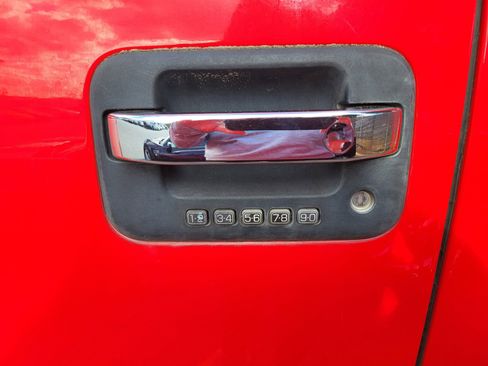 Used 2013 Ford F150 XLT w/ XLT Chrome Pkg AWD/4WD image 7