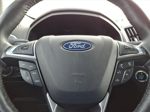 Used 2023 Ford Edge SEL image 19