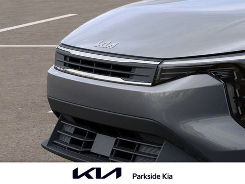 New 2025 Kia K4 LXS image 12