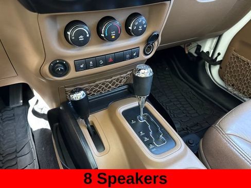 Used 2017 Jeep Wrangler Unlimited Sahara w/ Connectivity Group AWD/4WD image 22