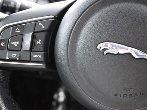 Used 2018 Jaguar E-PACE S image 24