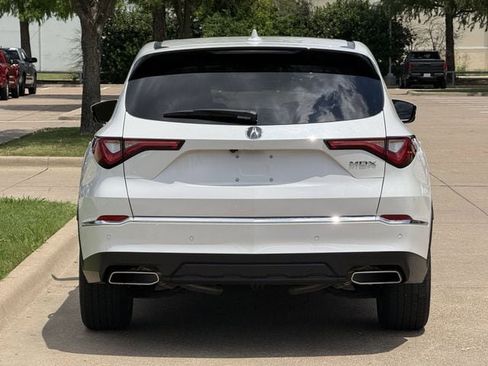 Certified 2024 Acura MDX FWD w/ Technology Package image 5