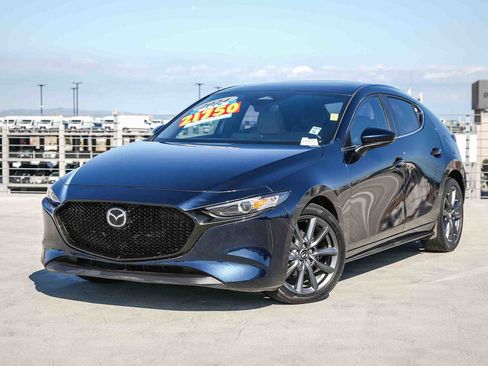 Used 2024 MAZDA MAZDA3 s FWD image 1
