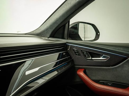 Used 2023 Audi SQ8 Prestige image 39