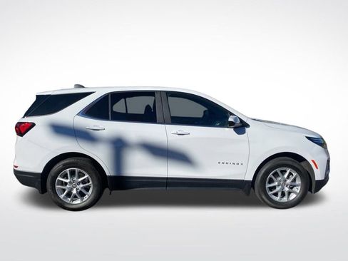Used 2023 Chevrolet Equinox LT image 6