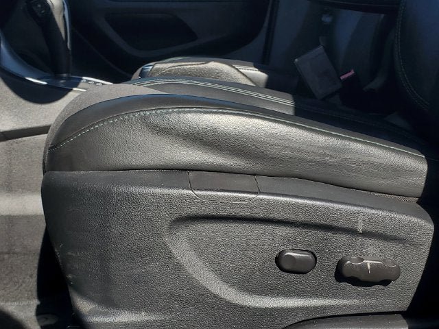 Used 2016 Chevrolet Trax LT w/ LT Convenience Package FWD image 6