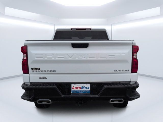 Used 2025 Chevrolet Silverado 1500 Custom Trail Boss AWD/4WD image 4