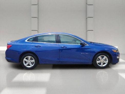 Used 2023 Chevrolet Malibu LT FWD image 4