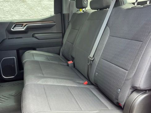 Used 2023 Chevrolet Silverado 1500 LT AWD/4WD image 24