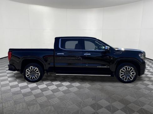 Used 2023 GMC Sierra 1500 Denali Ultimate AWD/4WD image 7