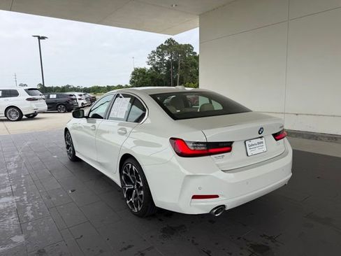 Certified 2025 BMW 330i Sedan w/ Premium Package RWD image 9