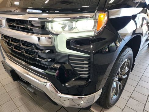 Used 2024 Chevrolet Silverado 1500 LT w/ Protection Package RWD image 6
