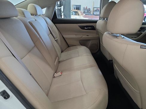 Used 2015 Nissan Altima 2.5 SL w/ Technology Package image 36