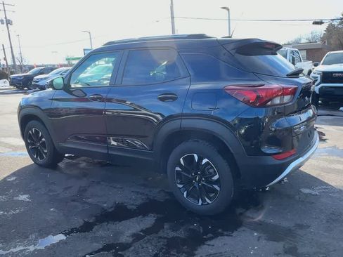 Used 2021 Chevrolet TrailBlazer LT w/ Convenience Package image 6
