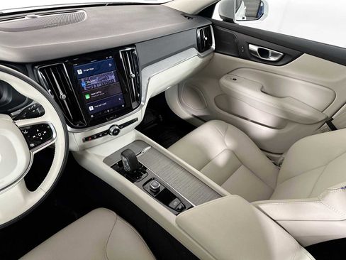 Used 2025 Volvo V60 B5 Cross Country Plus w/ Protection Package Premier image 22