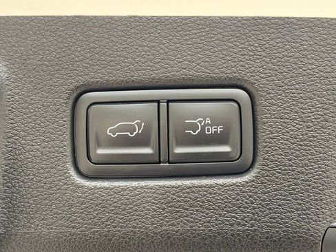 Used 2024 Kia Telluride EX w/ EX Captain's Chair Package image 23