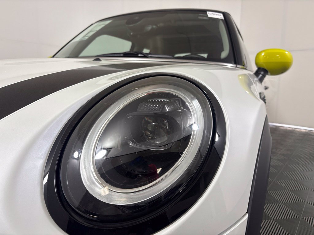 Certified 2024 MINI Cooper SE FWD image 9