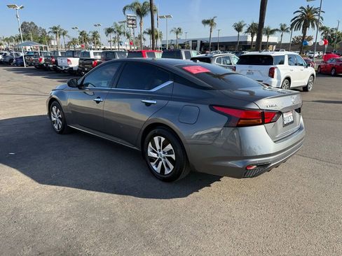 Certified 2025 Nissan Altima 2.5 S image 4