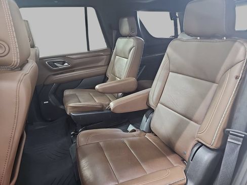 Used 2024 Chevrolet Tahoe High Country AWD/4WD image 19