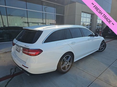 Used 2017 Mercedes-Benz E 400 4MATIC Wagon image 5