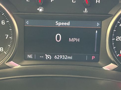 Used 2024 GMC Terrain SLT FWD image 41