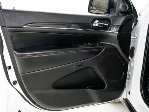 Used 2021 Jeep Grand Cherokee Trailhawk image 7