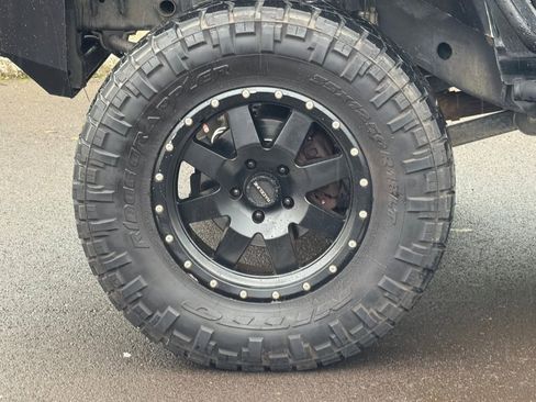 Used 2013 Jeep Wrangler Unlimited Sport image 24