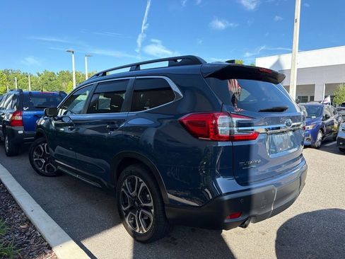 Used 2023 Subaru Ascent Limited w/ Technology Package AWD/4WD image 3