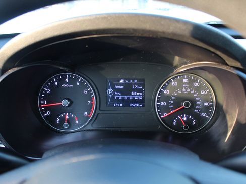 Used 2018 Kia Optima LX image 20