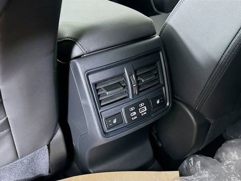 New 2026 Subaru Outback Limited image 32