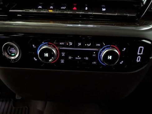 Used 2024 GMC Sierra 1500 Elevation image 21