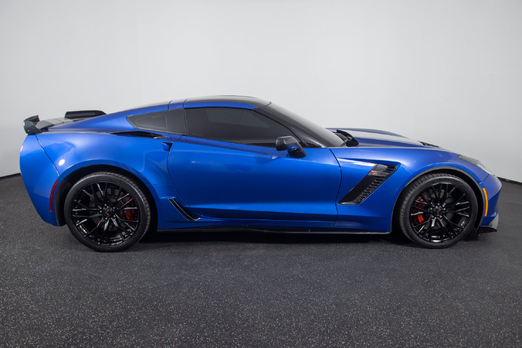 Used 2016 Chevrolet Corvette Z06 w/ 3LZ Preferred Equipment Group RWD image 22