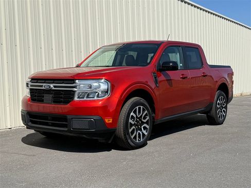 Used 2024 Ford Maverick Lariat image 8