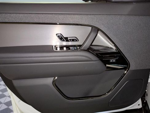 New 2026 Land Rover Range Rover Sport SE AWD/4WD image 21