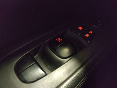 Used 2018 Nissan Pathfinder S FWD image 27