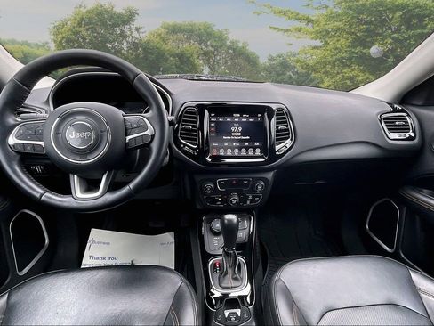 Used 2019 Jeep Compass Limited AWD/4WD image 15