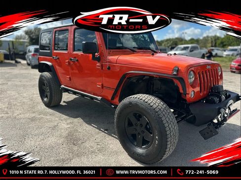 Used 2015 Jeep Wrangler Unlimited Sport w/ Connectivity Group AWD/4WD image 3