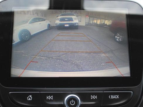 Used 2018 Chevrolet Malibu LT FWD image 20