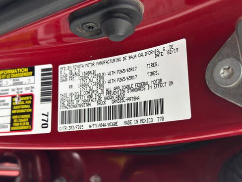 Used 2019 Toyota Tacoma TRD Sport w/ Technology Package image 40