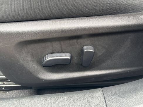 Used 2025 Nissan Altima 2.5 SV FWD image 21