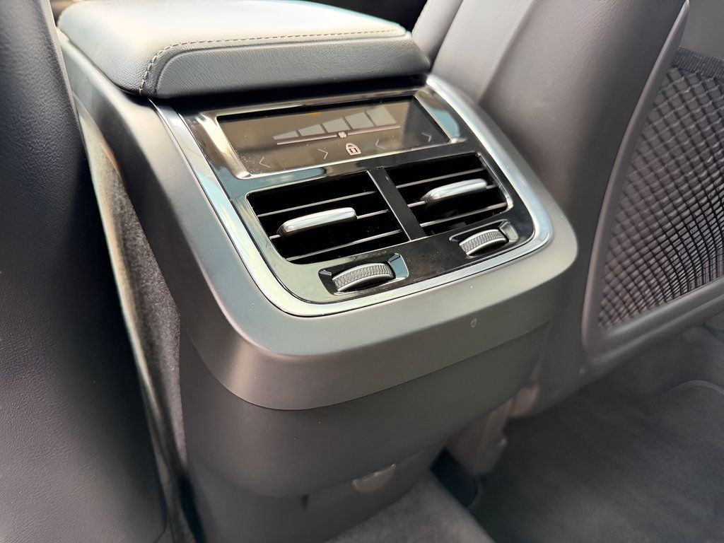 Used 2021 Volvo XC60 T5 Inscription AWD/4WD image 12