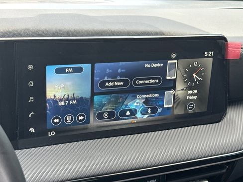 New 2025 Nissan Kicks SR w/ Illumination Package image 28