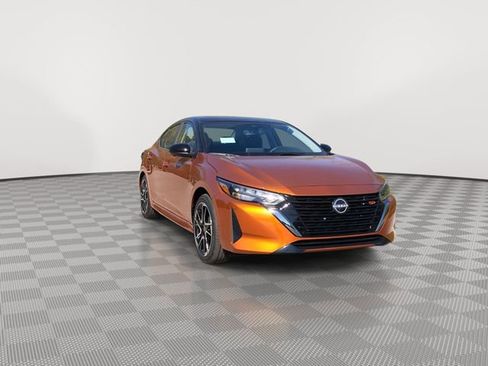 Certified 2025 Nissan Sentra SR w/ SR Premium Package image 2