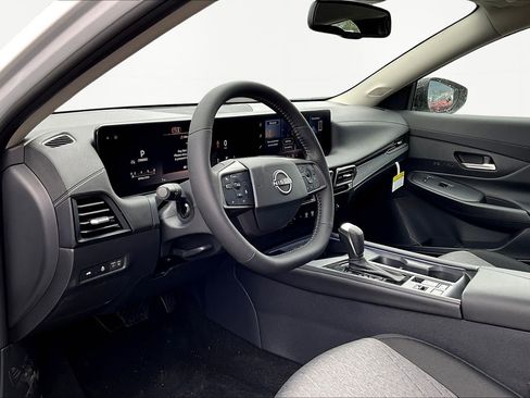 New 2026 Nissan Sentra SV FWD image 15