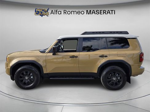 Used 2024 Toyota Land Cruiser image 3