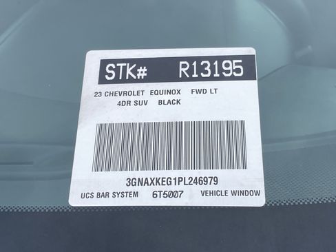 Used 2023 Chevrolet Equinox LT FWD image 30