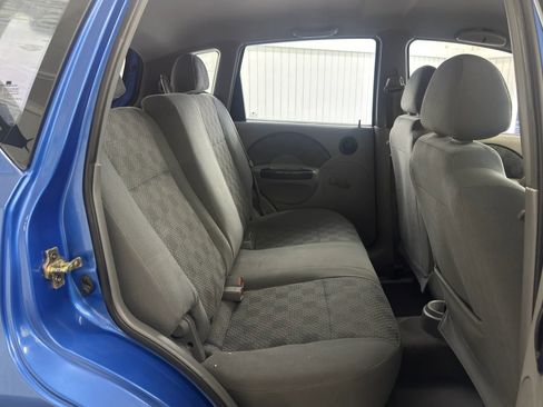 Used 2004 Chevrolet Aveo Hatchback image 11