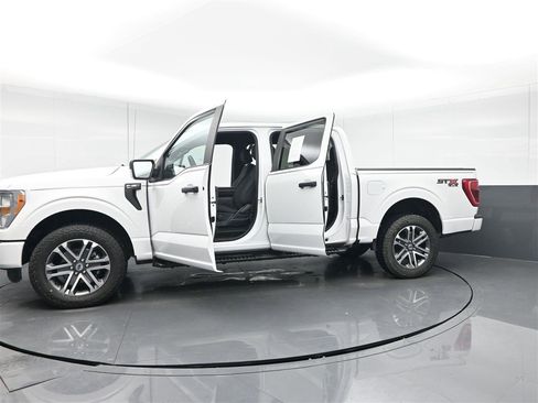Used 2021 Ford F150 XL w/ STX Appearance Package image 40