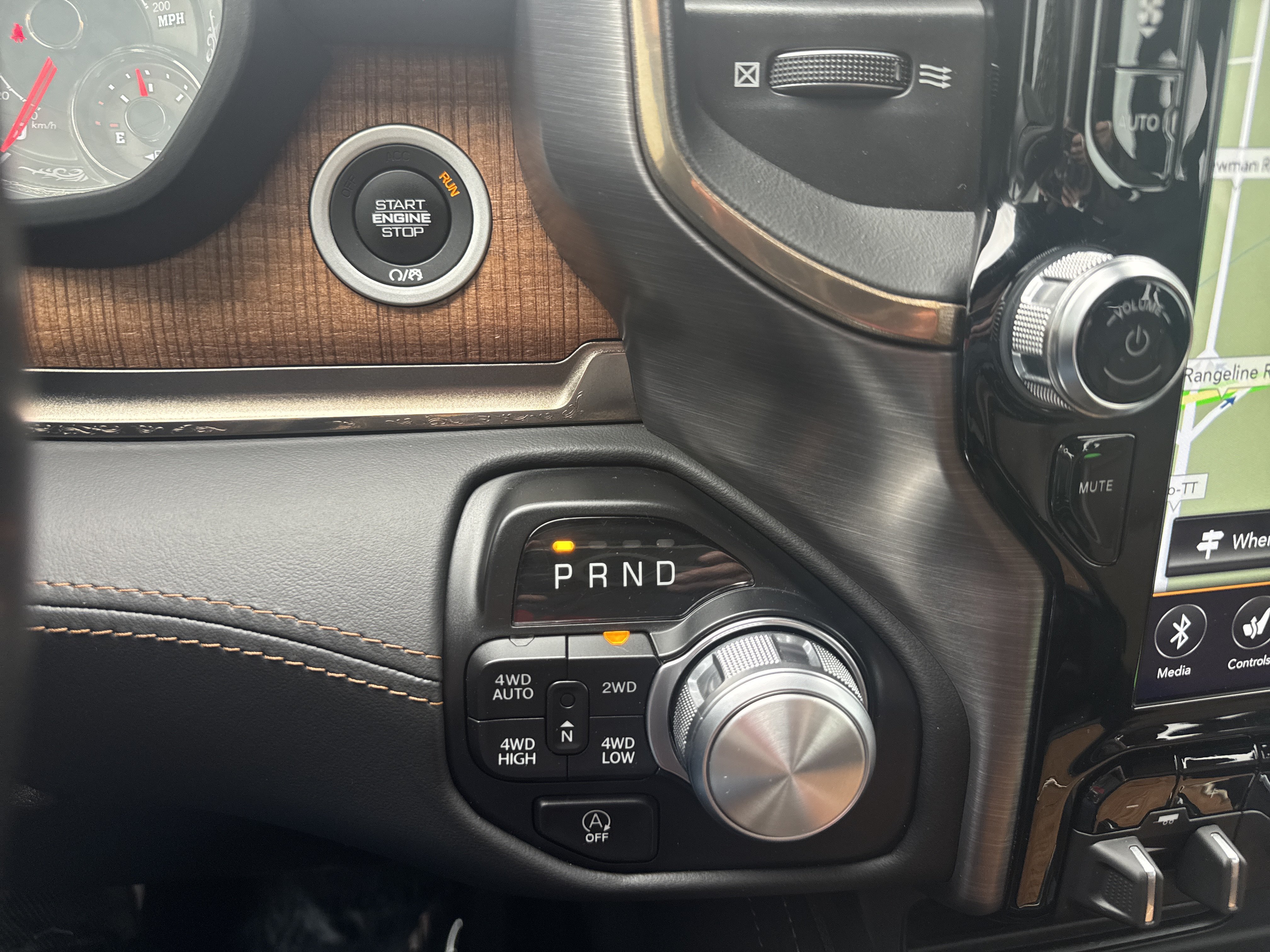 Used 2021 RAM 1500 Limited AWD/4WD image 5